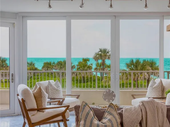 8860 N Sea Oaks Way APT 102, Vero Beach, FL 32963