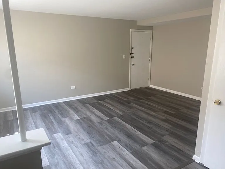 8519 W Grand Ave — Photo 2