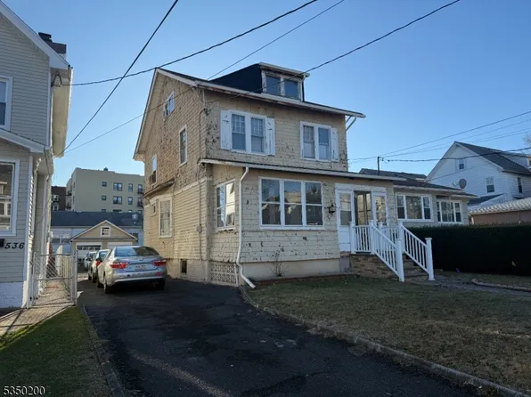 540 Muriel Pkwy, Elizabeth City, NJ 07208