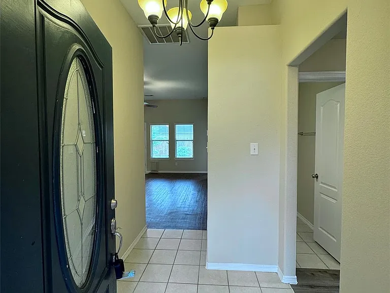 7039 Durango Creek Dr — Photo 3