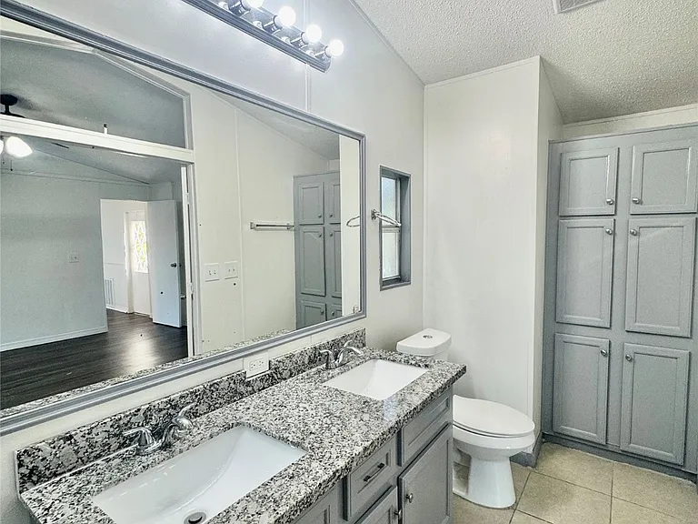 1007 Spooner St #1007 — Photo 15