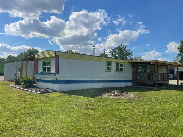 104 N Early St, Willow Hill, IL 62480