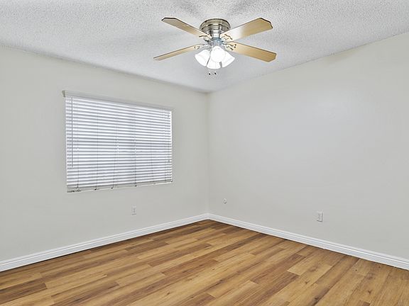 5th image of 7614 Parkway Dr