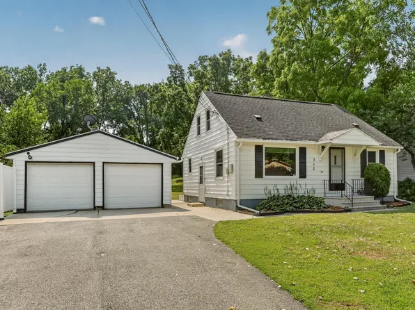 312 21st St SW, Rochester, MN 55902