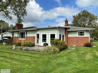 157 Loretta Rd, East China, MI 48054