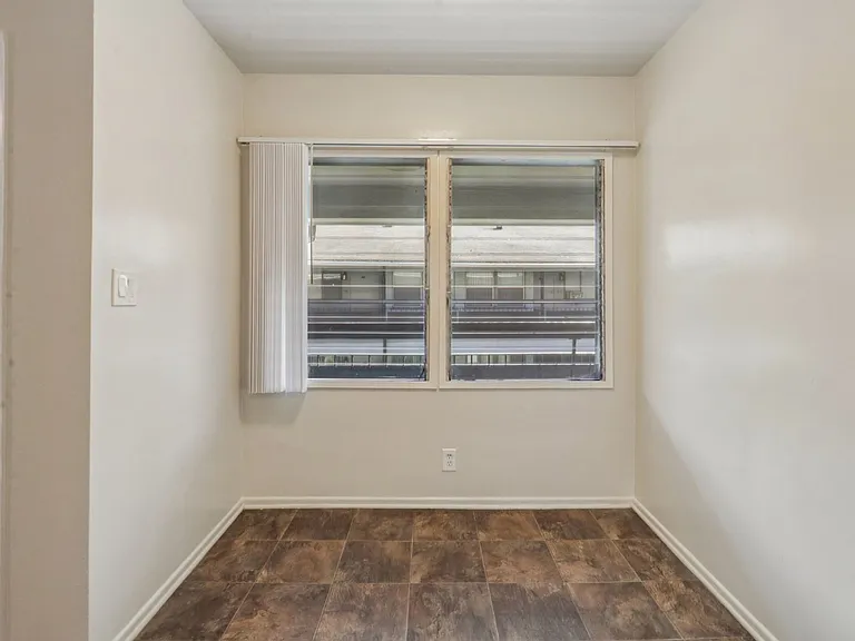 652 Veteran Ave — Photo 109