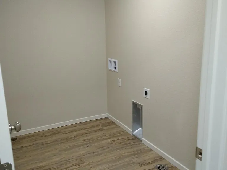 2802 Barnstormer St #2 — Photo 11