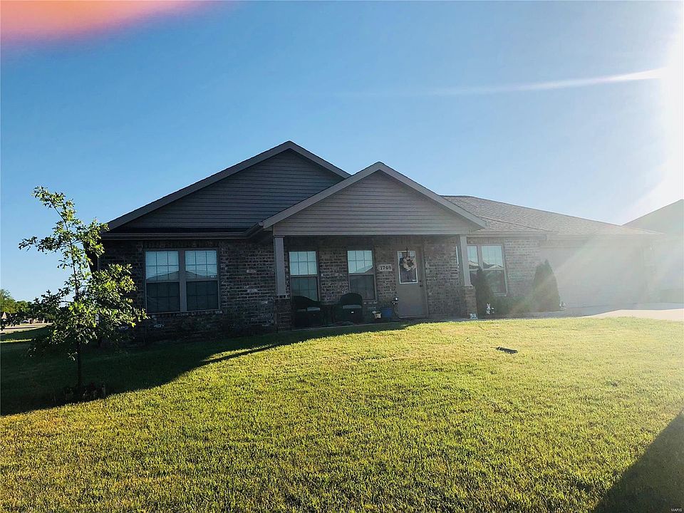 1st image of 1746 Columbia Dr