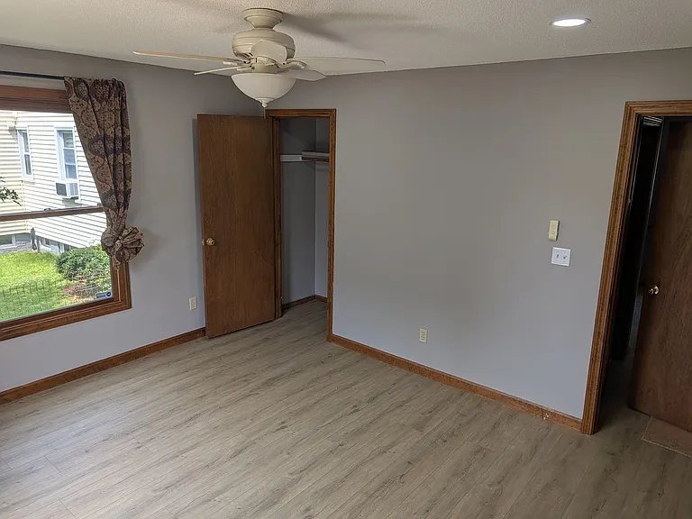 2 Columbus Ave — Photo 4