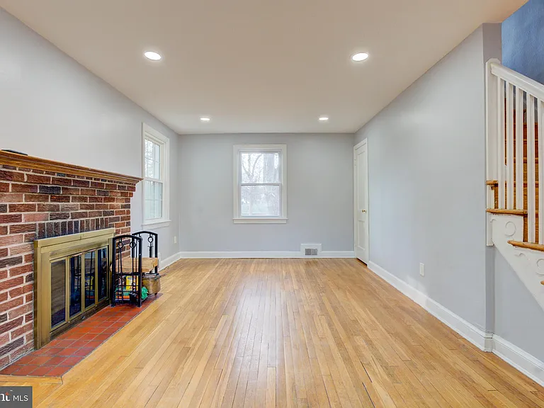 6916 New Hampshire Ave — Photo 4