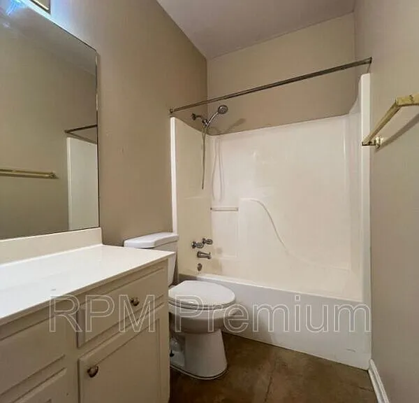 5557 Arialo Dr — Photo 29