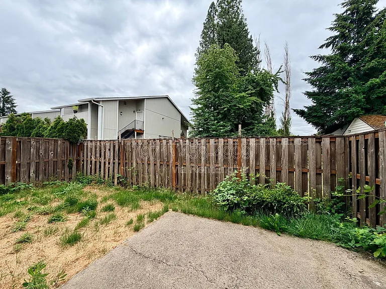 1914 27th Ave — Photo 28