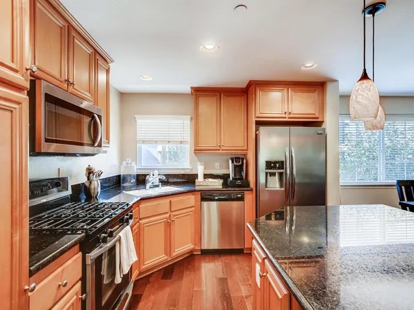 4036 Aidan Cir, Carlsbad, CA 92008