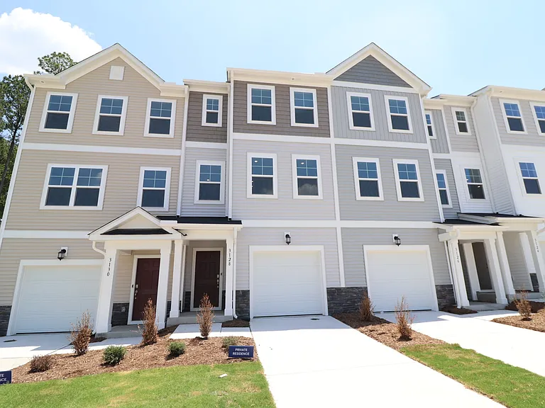 3128 Gypsum Dr — Photo 1