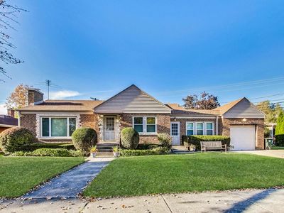 1108 Park Ridge Blvd, Park Ridge, IL, 60068