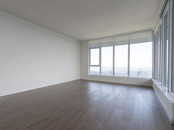 5th image of 537 Cottonwood Ave #4203