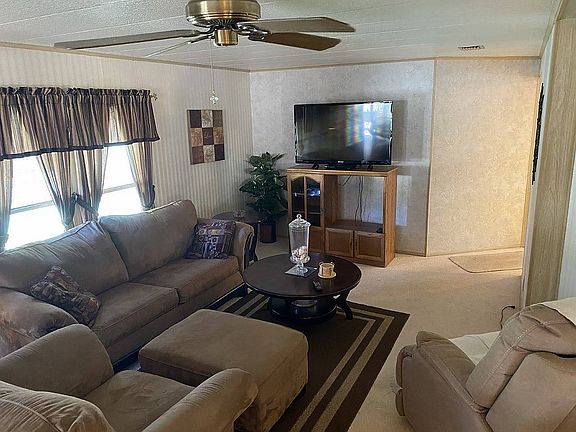 4th image of 113 Pickering Dr