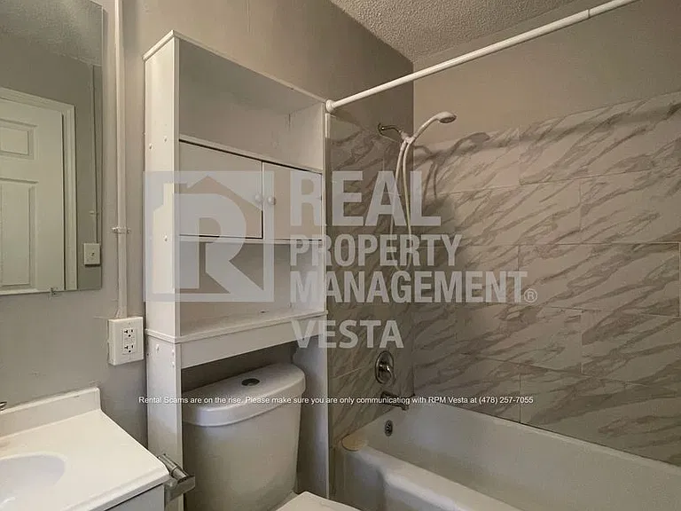 444 Corbin Ave — Photo 8