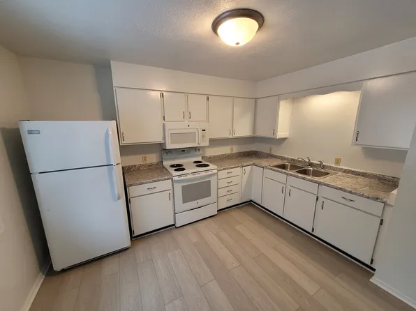 55589 Red Arrow Hwy #1, Lawrence, MI 49064