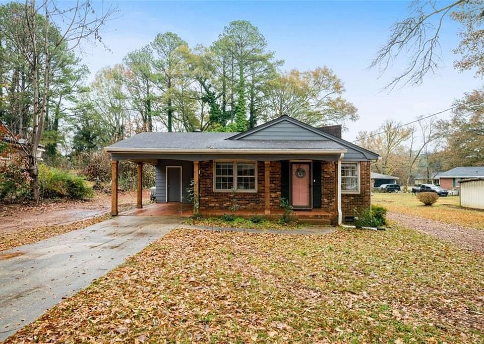 1st image of 610 Parkwood Ln