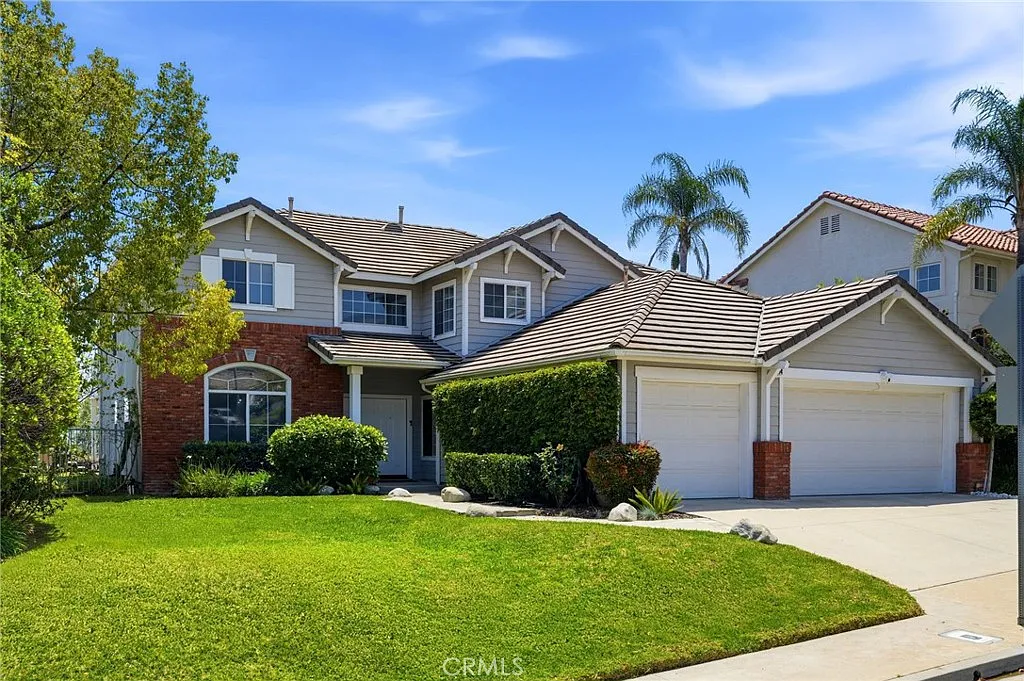 5 bed, 3085 sqft, $8,800 — Photo 1