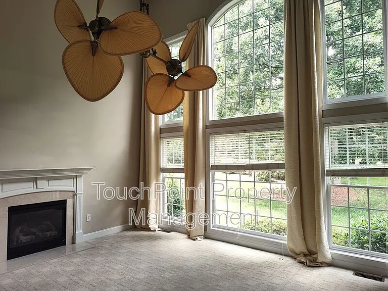204 Limerick Dr — Photo 8