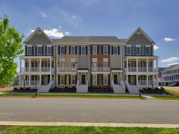 5367 Golf Dr, Crozet, VA 22932