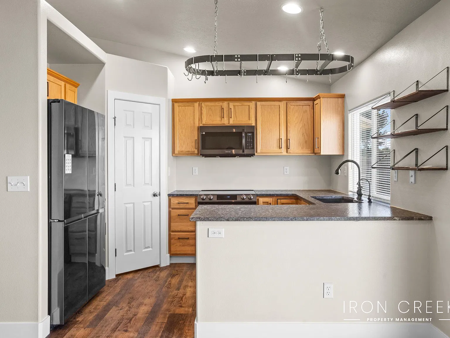 4 bed, 2.5 bath, 1568 sqft, $2,245 — Photo 4
