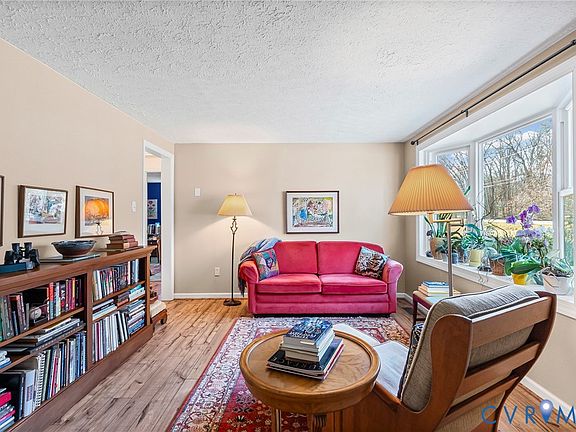 3rd image of 400 Germantown Rd