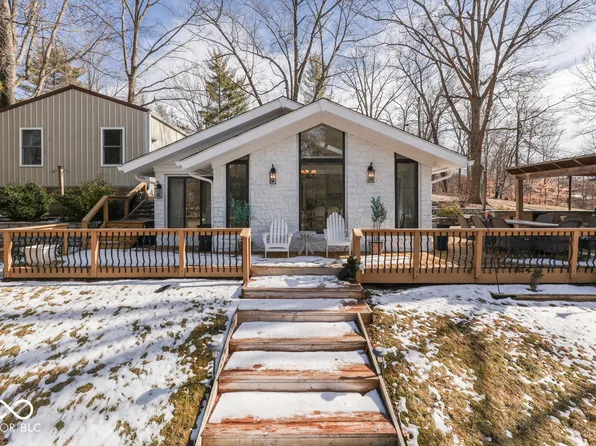 7890 Laurel Dr, Nineveh, IN 46164