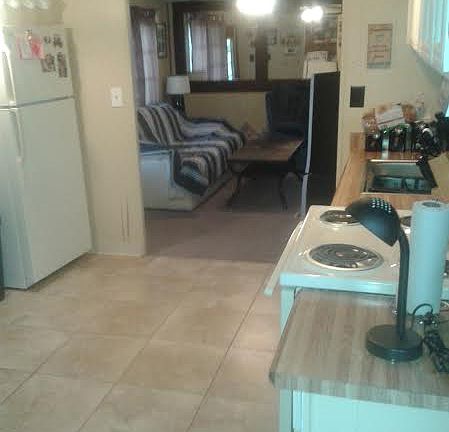 2nd image of 2885 Canyon Dr