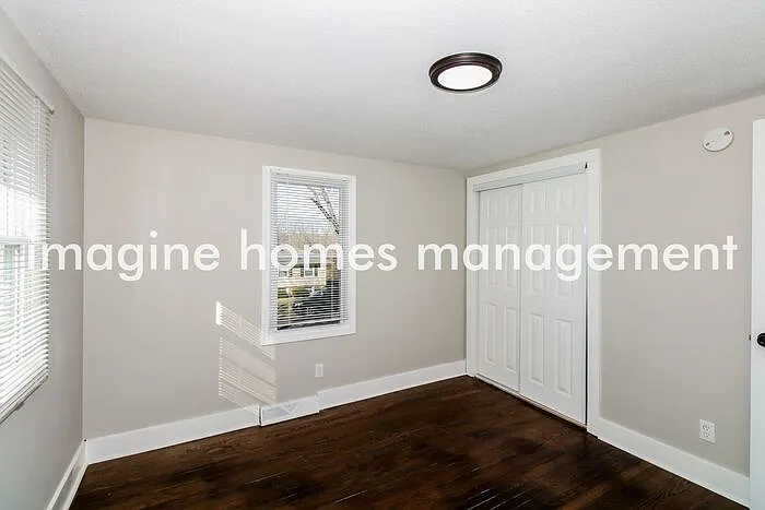1205 NE 84th Ter — Photo 6