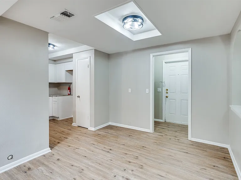 2925 Elsinor Dr — Photo 6