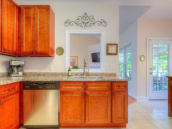 5th image of 2310 Willow Walk Dr NW