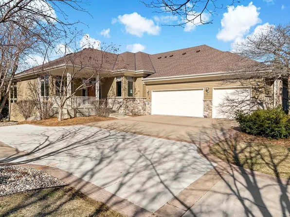 3414 Glynwater Trl NW, Prior Lake, MN 55372