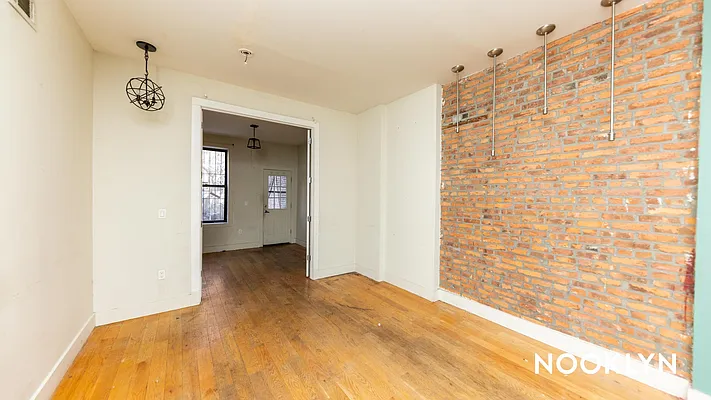 Rented by Nooklyn NYC LLC | media 23