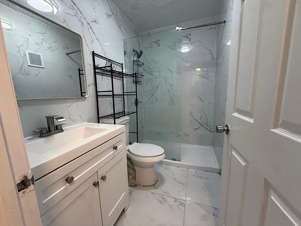 400 NW 65th Ave #202