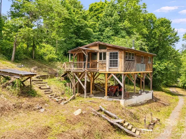 224 Allen Dr, Marshall, NC 28753