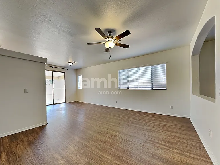 11170 W Almeria Rd — Photo 7
