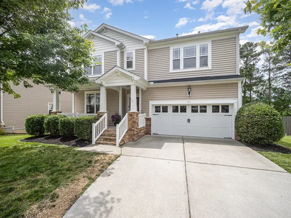 1211 Whispering Oak Ln, Durham, NC 27704
