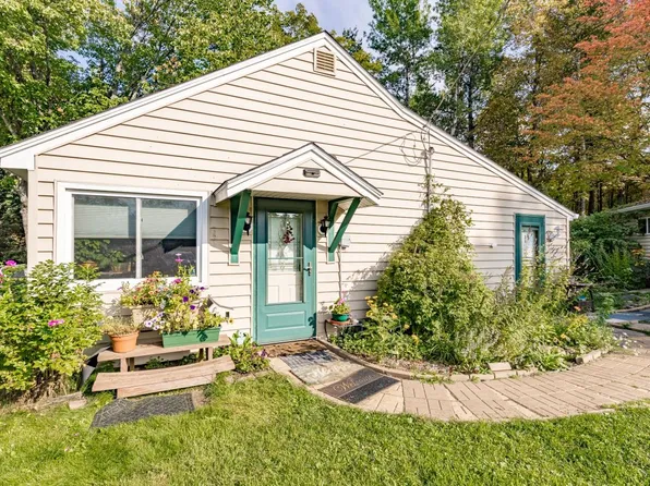 3868 Getchell Rd, Hermantown, MN 55811