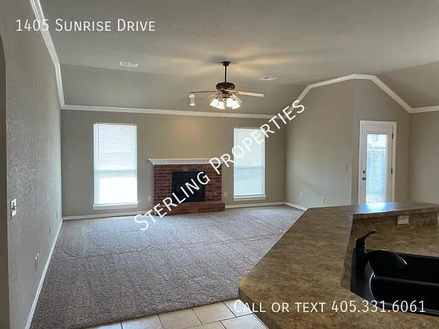 3 bed, 1493 sqft, $1,695 — Photo 3