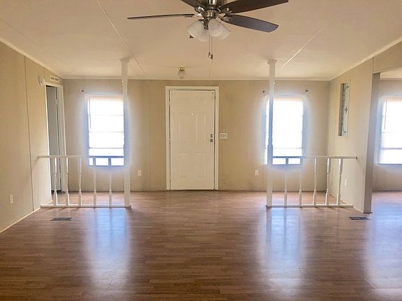3rd image of 3150 Tall Oaks Dr