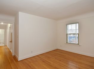 Ellinwood Apartments, Seattle, WA 98116