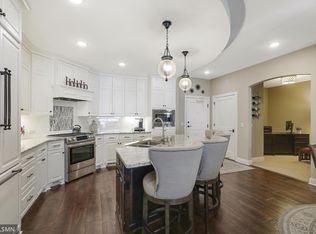 15420 Oakcroft Pl #126, Wayzata, MN 55391