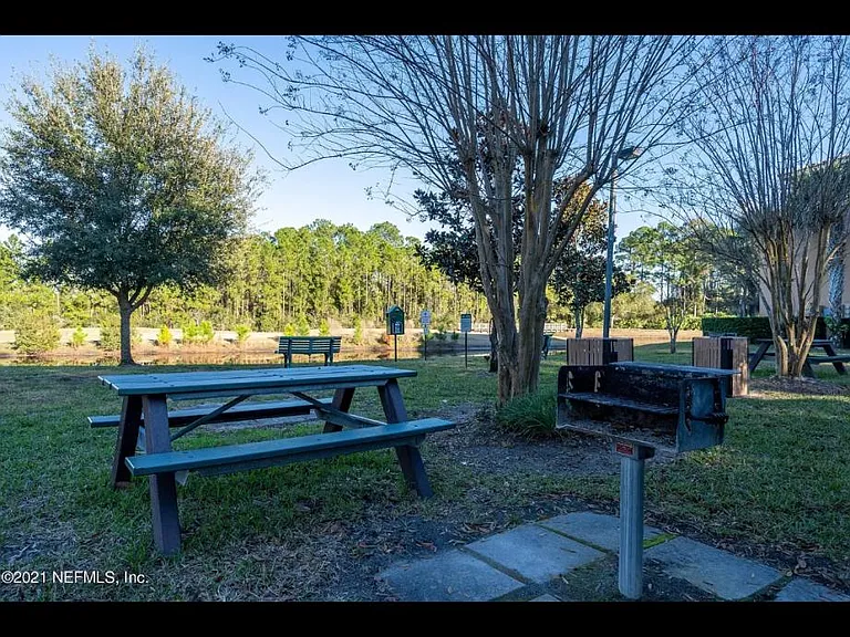 510 Florida Club Blvd — Photo 4