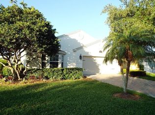 1096 Gasparilla Dr NE, Saint Petersburg, FL 33702