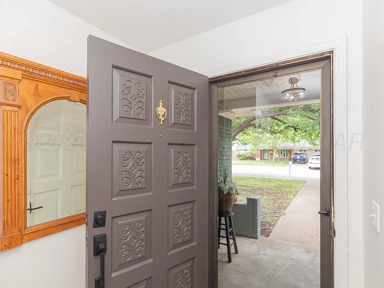 3301 Palmetto Trl — Photo 4