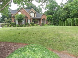 204 S Carleila Lake Way, Spartanburg, SC 29307