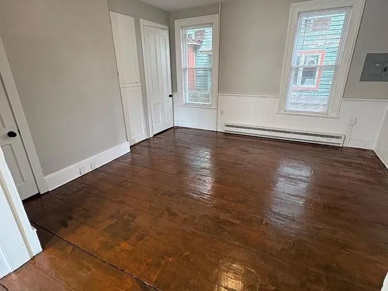 136 Main St #2 — Photo 7